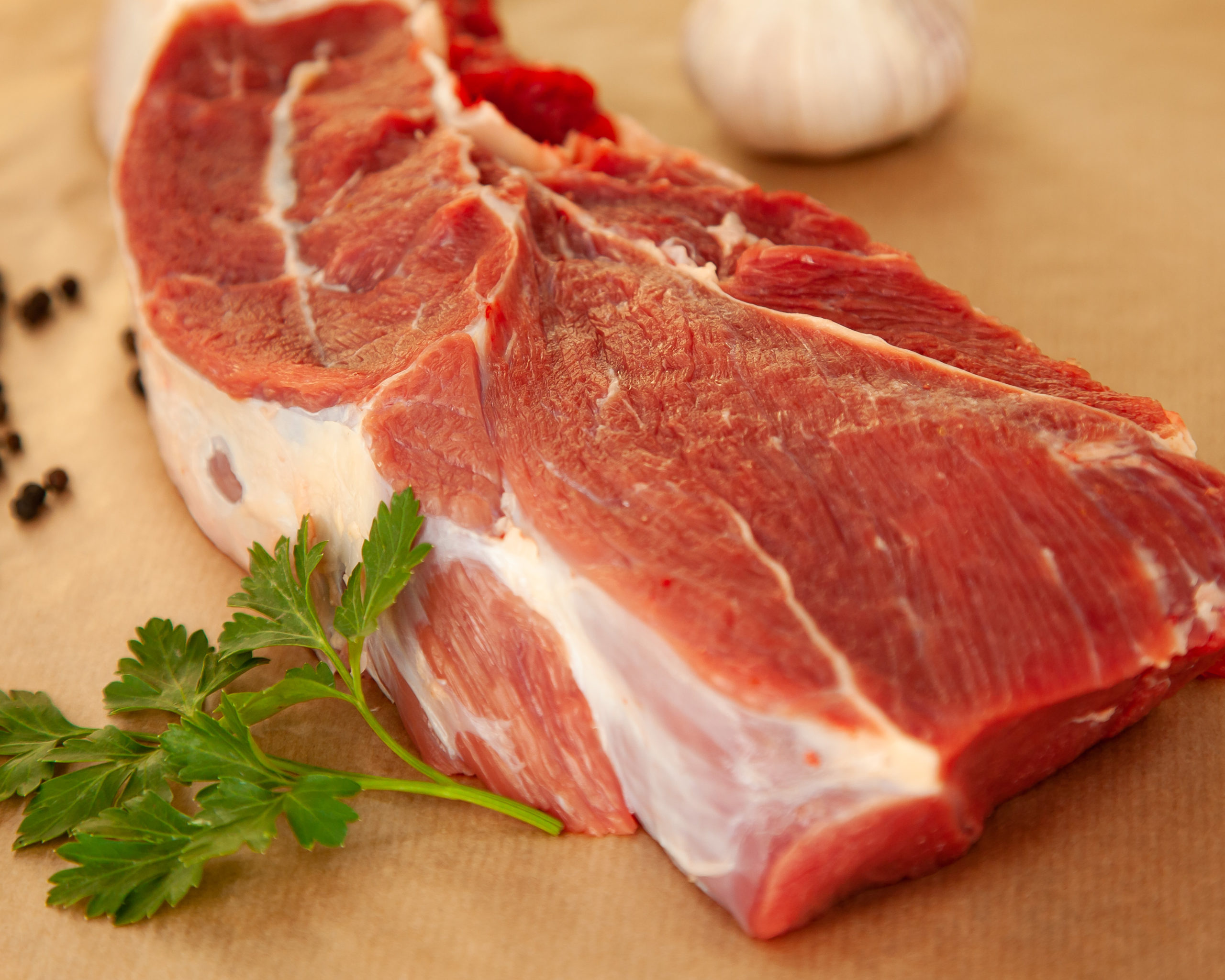 Говядина категории б. Шейная часть говядины. Мясо говядина. Мясо говядины шейка.